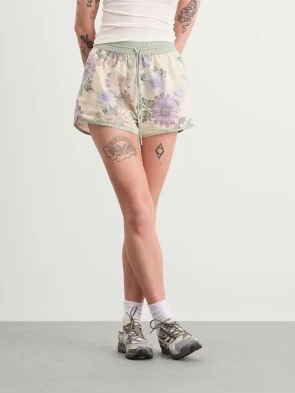 Alemais Donella short US size 6